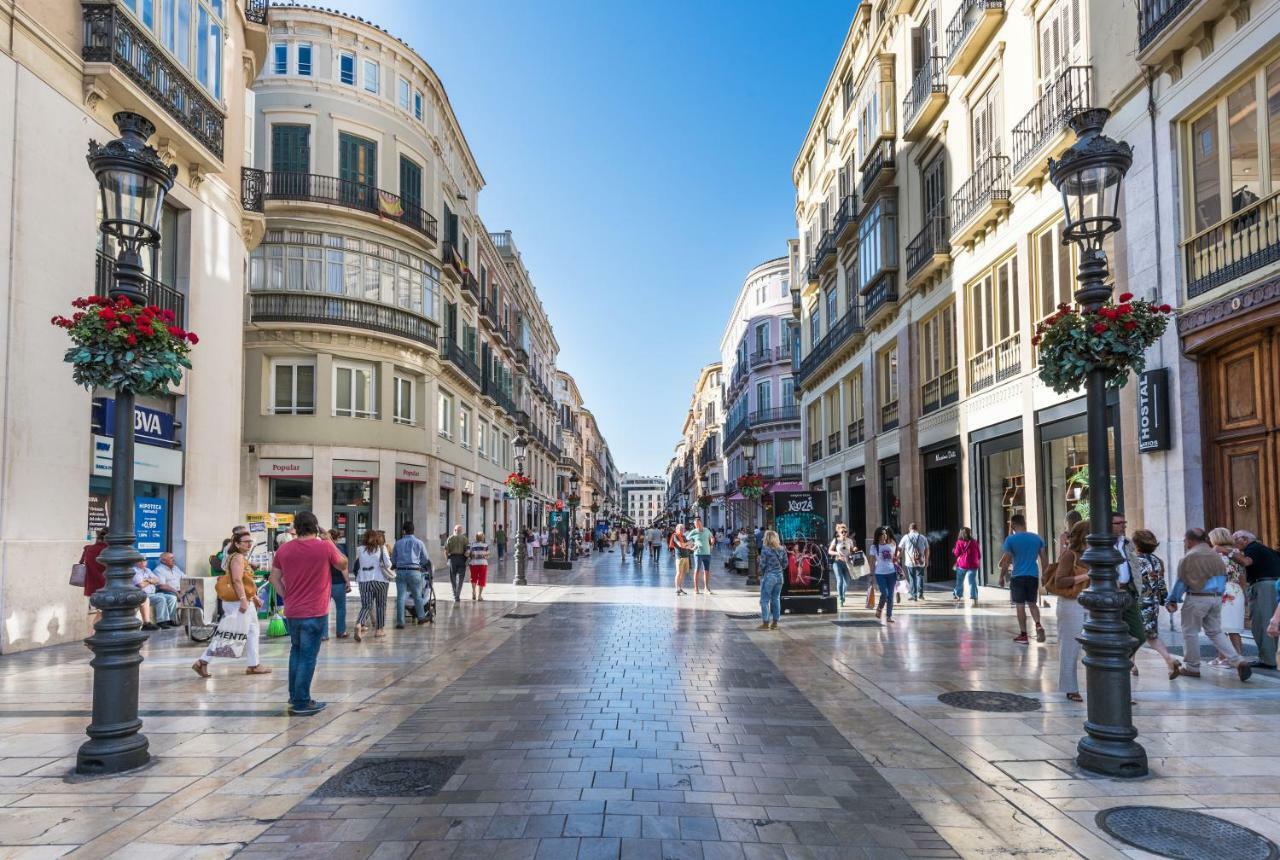 Malaga Centre Apartment with Parking Bagian luar foto